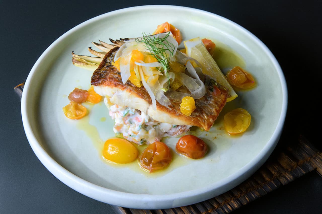 Sydney Harbour Lunch Cruise aboard Magistic Cruises from Darling Harbour - image 2